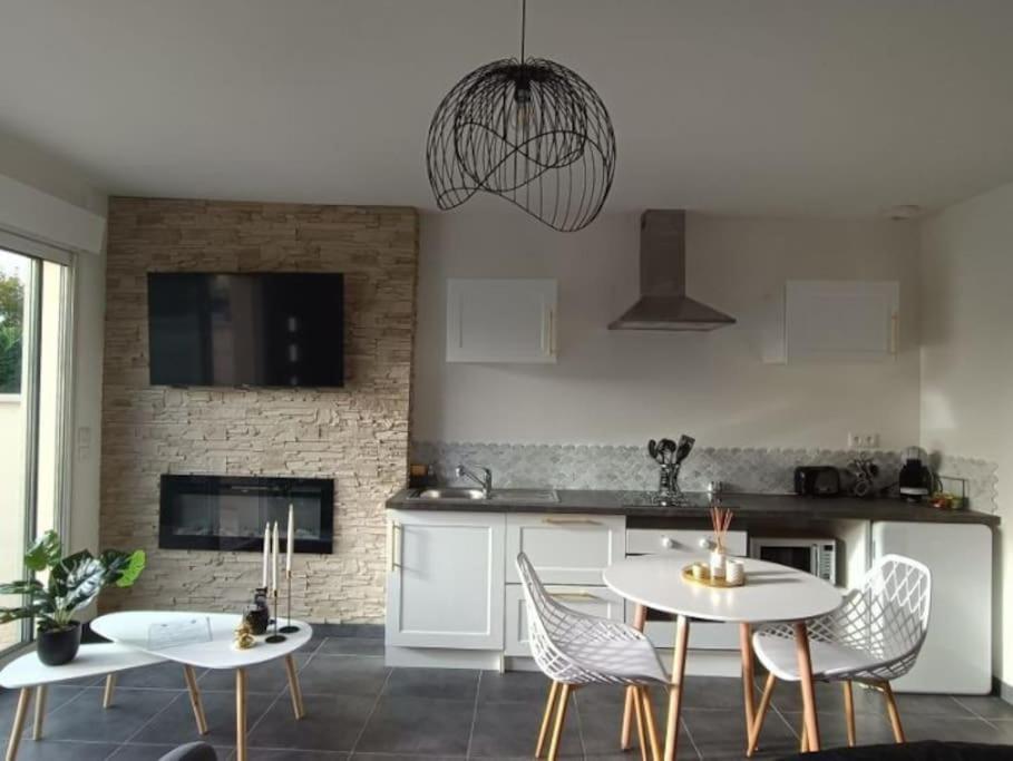Evasion Romantique Avec Jacuzzi Interieur Rosières-près-Troyes Exterior foto